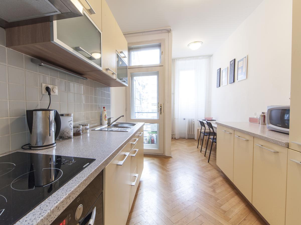 Modern Central Apartment Dlouha Prague Ngoại thất bức ảnh